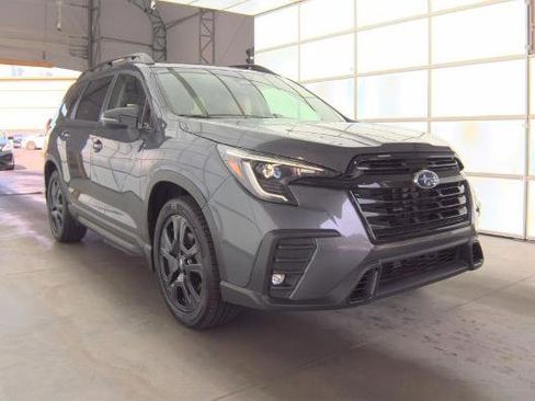 Used 2023 Subaru Ascent Onyx Edition image 3