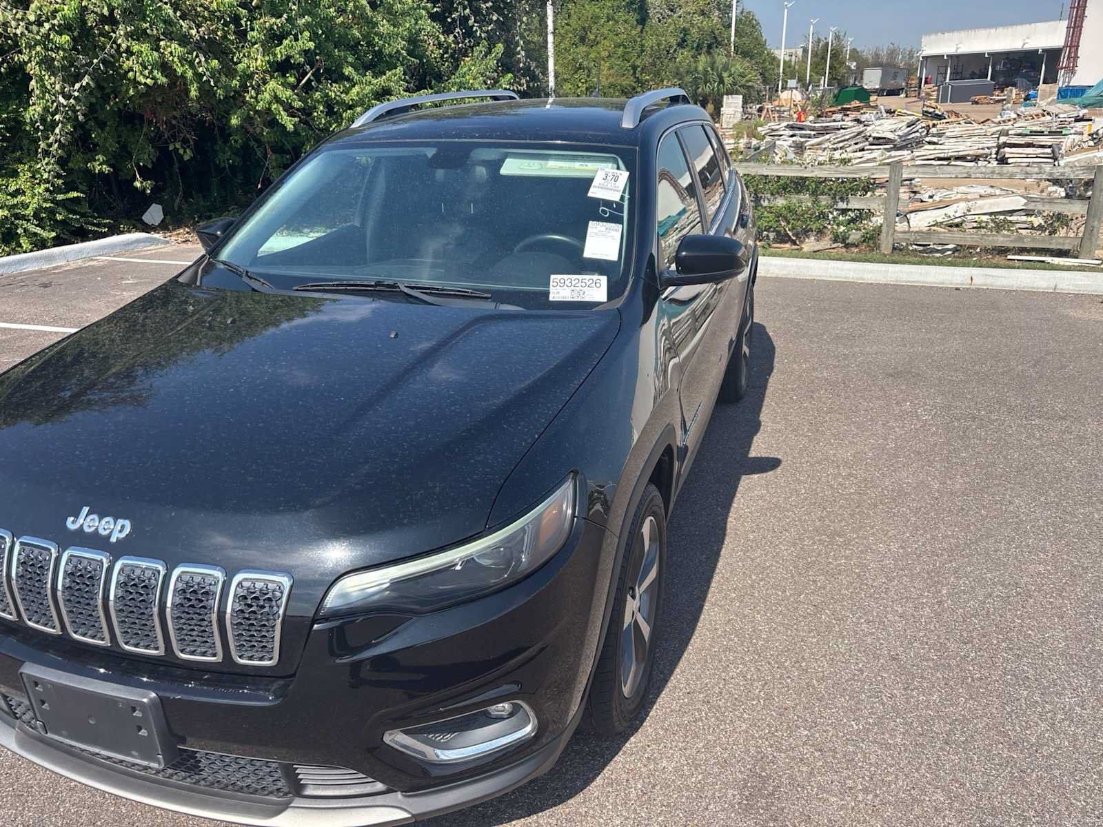 Used 2019 Jeep Cherokee Limited FWD image 1