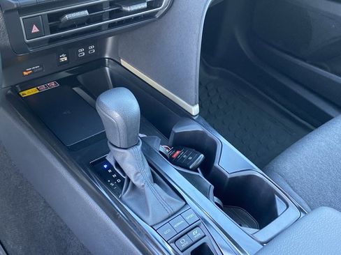 Used 2025 Toyota Camry LE image 37