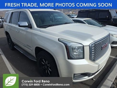 Used 2015 GMC Yukon Denali image 1