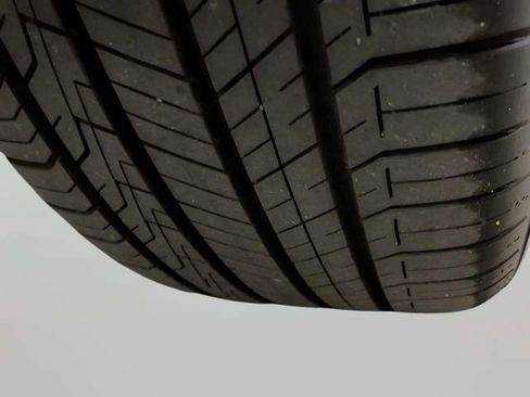 Used 2025 Tesla Model 3 Long Range image 96