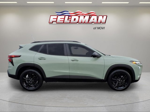 Used 2024 Chevrolet Trax ACTIV w/ Sunroof Package FWD image 7