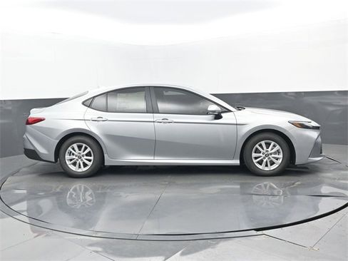 New 2026 Toyota Camry LE image 2