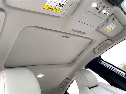 Used 2025 MAZDA MAZDA3 2.5 Turbo Premium Plus image 12