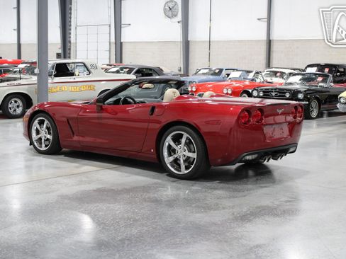 Used 2008 Chevrolet Corvette Convertible w/ Preferred Equipment Group image 24