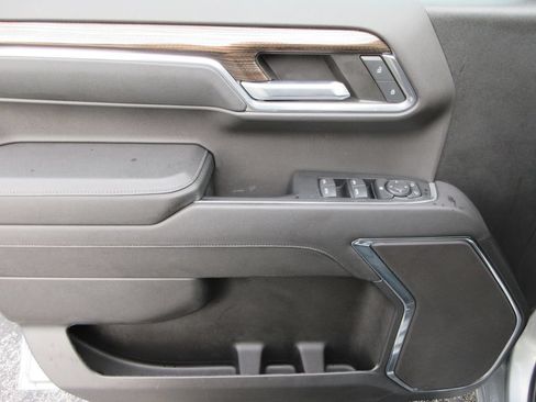 Certified 2023 Chevrolet Silverado 1500 RST w/ LPO, Dark Essentials Package AWD/4WD image 23