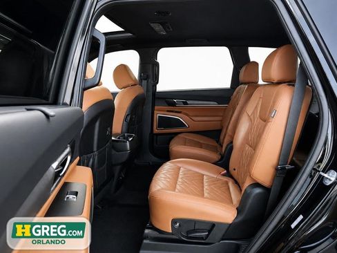 Used 2025 Kia Telluride EX X-Line AWD/4WD image 17