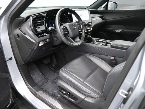 Used 2023 Lexus RX 350 Premium Plus image 2