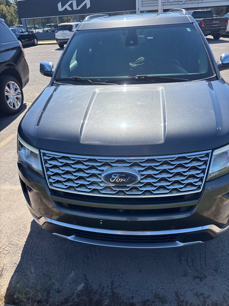 Used 2018 Ford Explorer Platinum AWD/4WD image 12