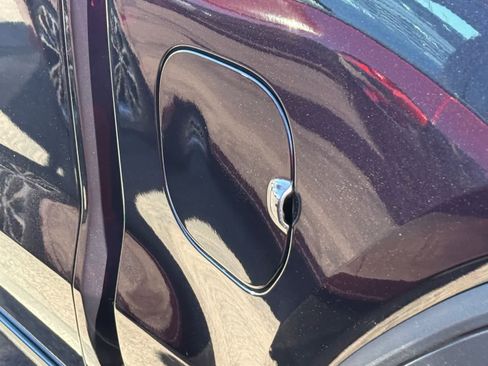 Used 2025 GMC Sierra 1500 Elevation image 13