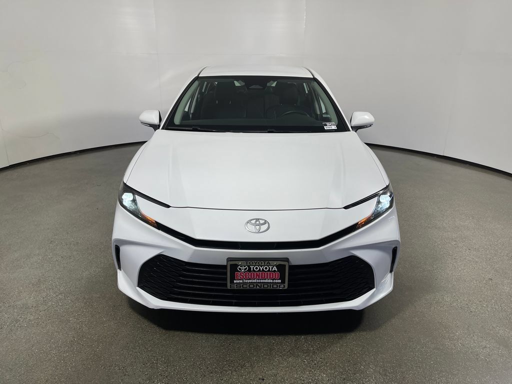 Used 2025 Toyota Camry LE FWD image 8