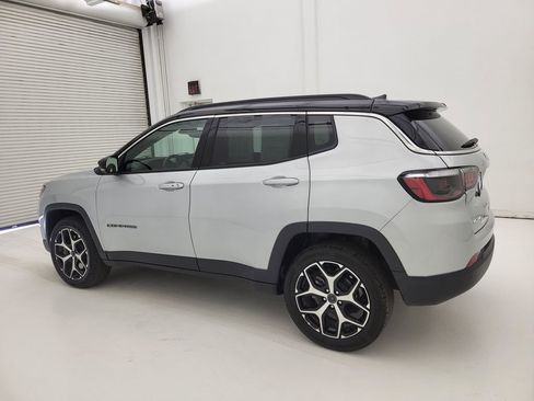 Used 2025 Jeep Compass Limited AWD/4WD image 20