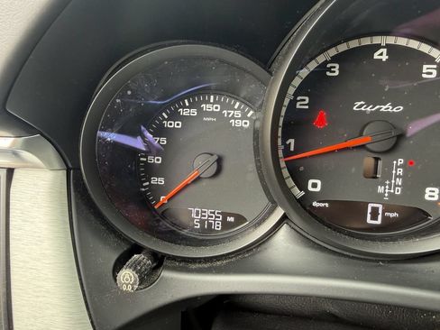 Used 2020 Porsche Macan Turbo AWD/4WD image 11