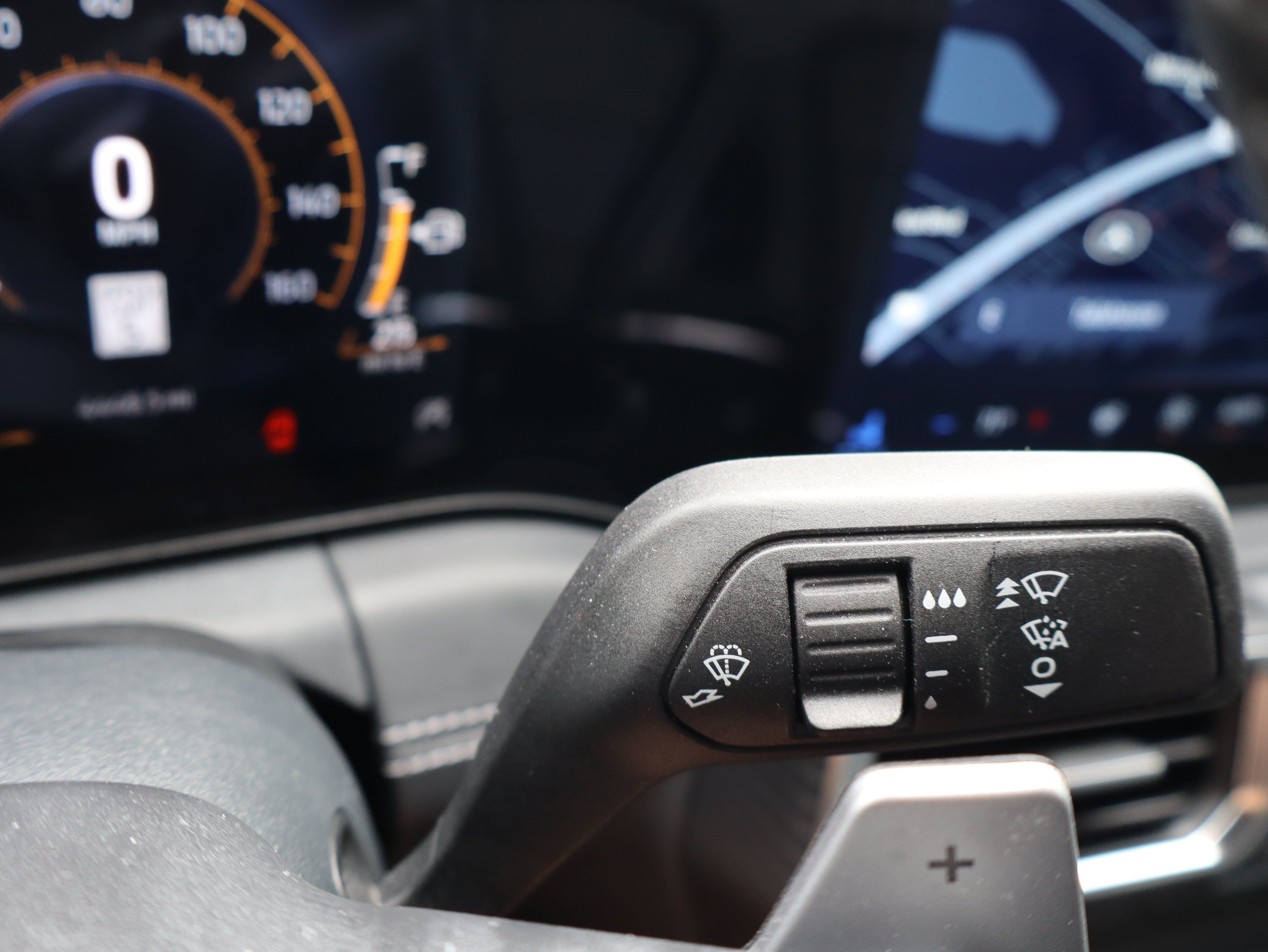 Used 2025 Ford Mustang GT Premium RWD image 32