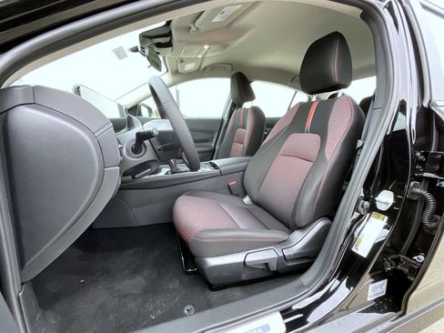 New 2026 Nissan Sentra SR FWD image 11