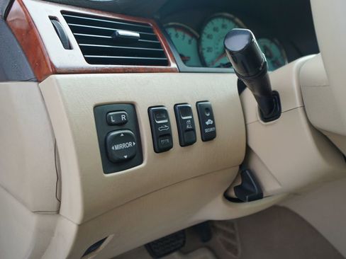 Used 2006 Toyota Solara SLE image 16