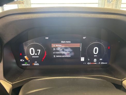 Used 2025 Ford Explorer Active image 3