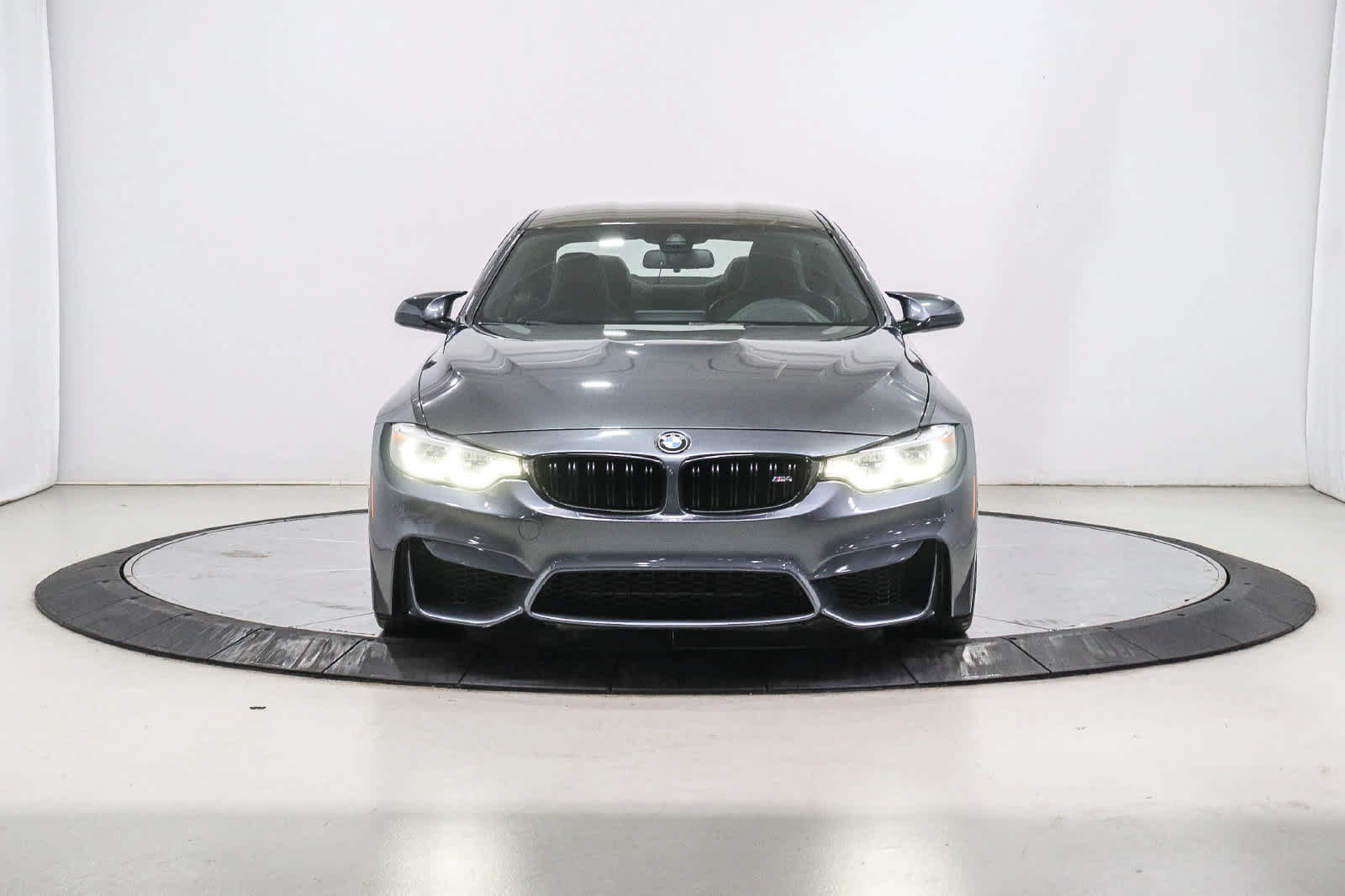 Used 2020 BMW M4 Coupe w/ Competition Package RWD image 6