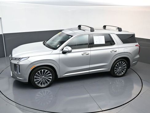 Used 2023 Hyundai Palisade Calligraphy image 20