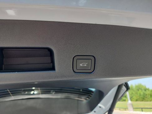 New 2026 Buick Enclave Sport Touring w/ Power Package image 9