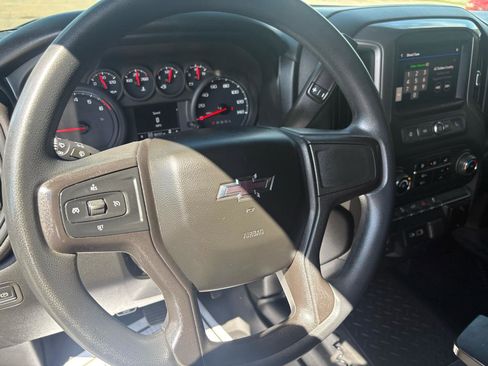 Used 2021 Chevrolet Silverado 1500 Custom Trail Boss w/ LPO, Dark Essentials Package image 15