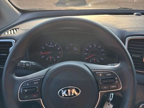Used 2019 Kia Sportage LX AWD/4WD image 16