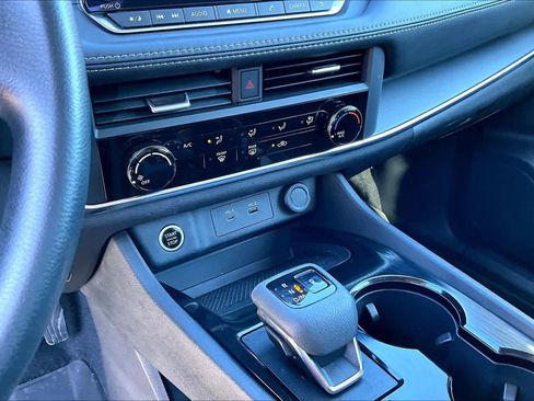 Certified 2023 Nissan Rogue S image 29