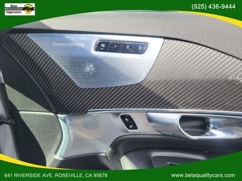 Used 2017 Volvo XC90 T6 R-Design w/ Vision Package image 38