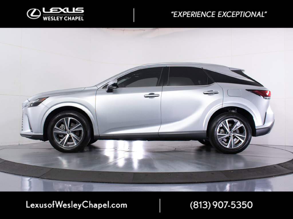 Used 2023 Lexus RX 350h w/ Accessory Package (Z1) AWD/4WD image 7