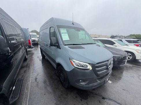 Used 2024 Mercedes-Benz Sprinter 2500 image 1