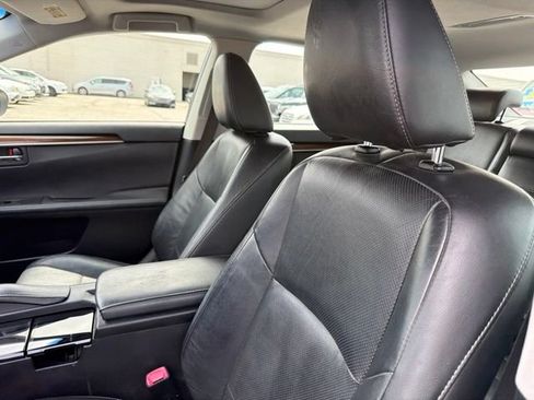 Used 2014 Lexus ES 350 w/ Luxury Package FWD image 14