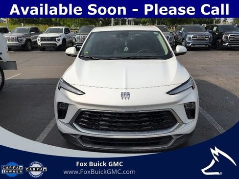 Certified 2024 Buick Encore GX Preferred FWD image 2