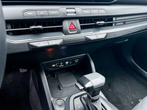 Certified 2025 Kia K4 EX image 19