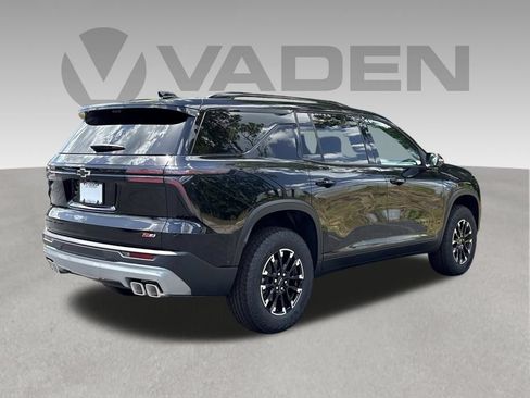 New 2026 Chevrolet Traverse Z71 w/ Enhanced Driving Package AWD/4WD image 9