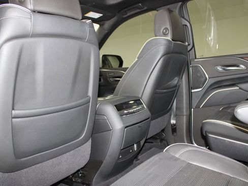 Used 2023 Cadillac Escalade Premium Luxury w/ LPO, Illumination Package RWD image 28