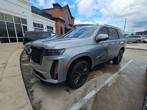 Certified 2024 Cadillac Escalade V w/ LPO, ONYX Package AWD/4WD image 2