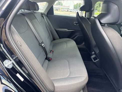 Used 2025 Kia K4 FWD image 13