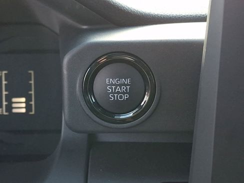 Certified 2025 Toyota Tacoma SR image 25