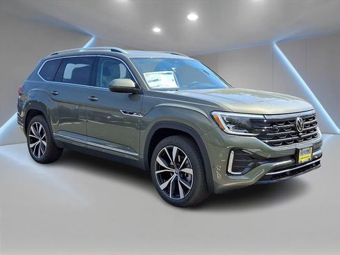 New 2026 Volkswagen Atlas SEL Premium R-Line AWD/4WD image 2