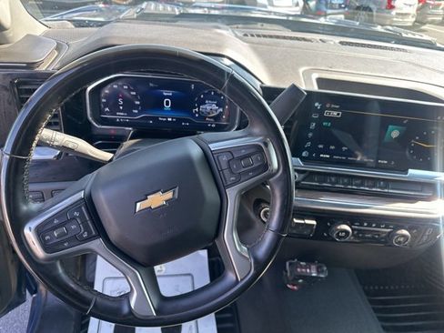 Used 2024 Chevrolet Silverado 3500 LT image 2