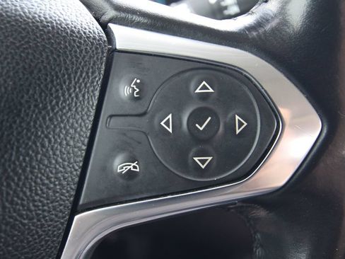 Used 2019 Chevrolet Traverse LT w/ LPO, Blackout Package AWD/4WD image 24