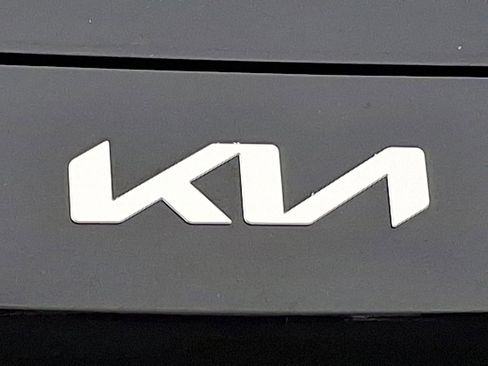 Certified 2023 Kia Forte LXS w/ LXS Technology Package image 28