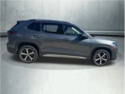 New 2025 Volkswagen Tiguan SE