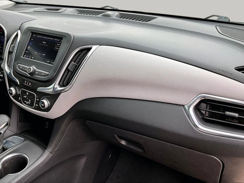 Used 2023 Chevrolet Equinox LS w/ LS Convenience Package FWD image 10