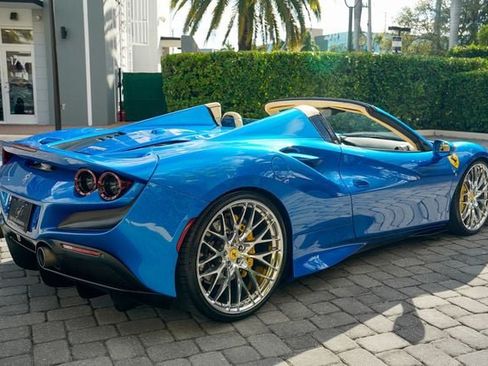 Used 2021 Ferrari F8 Tributo RWD image 26