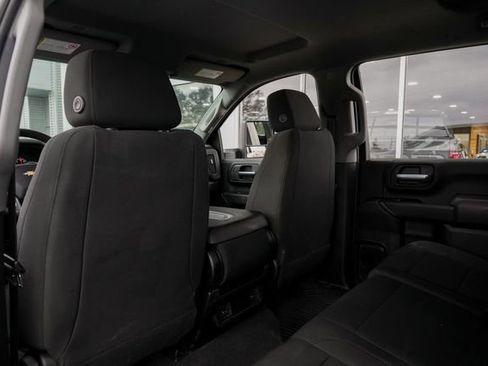 Used 2021 Chevrolet Silverado 2500 Custom w/ Custom Value Package image 38