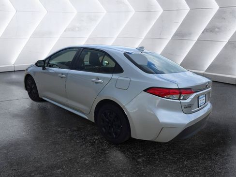 Used 2023 Toyota Corolla LE FWD image 7
