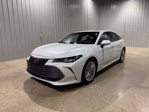 Used 2021 Toyota Avalon Limited AWD/4WD image 1