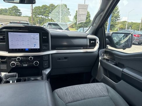 Used 2023 Ford F150 Lightning XLT AWD/4WD image 10