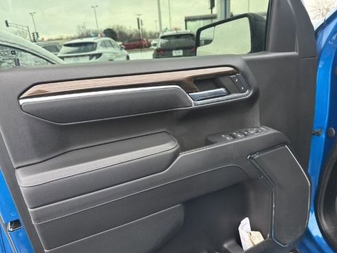 Used 2022 Chevrolet Silverado 1500 LT Trail Boss w/ Protection Package image 7